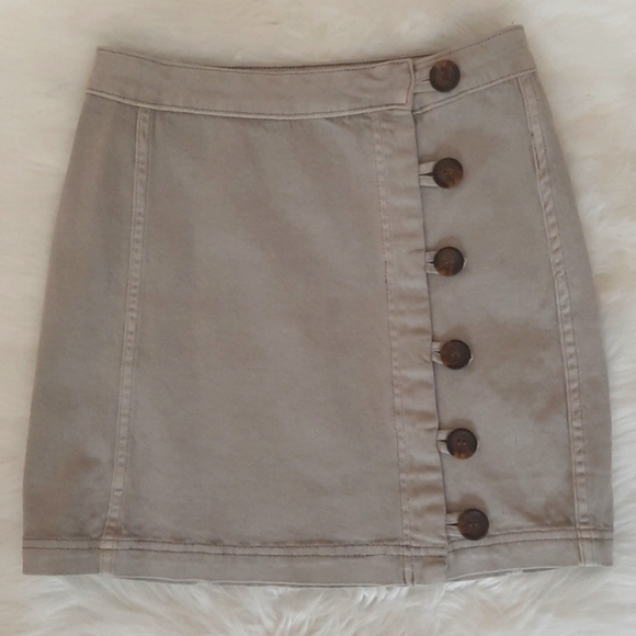 NWT Altar'd State Fitted Side Button Mini Skirt - Picture 4 of 7